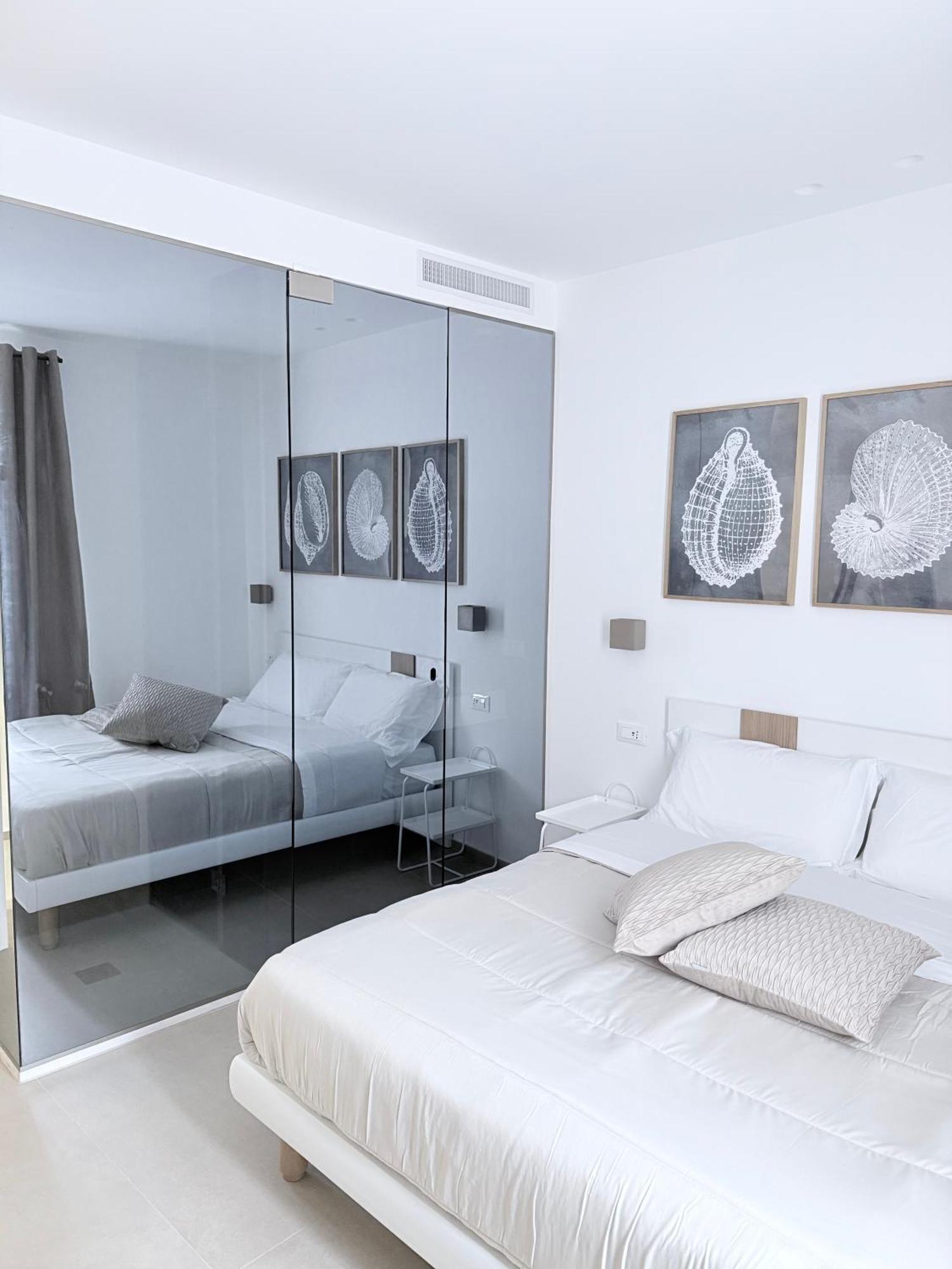 Santa Rosalia Suites Palermo Exterior foto